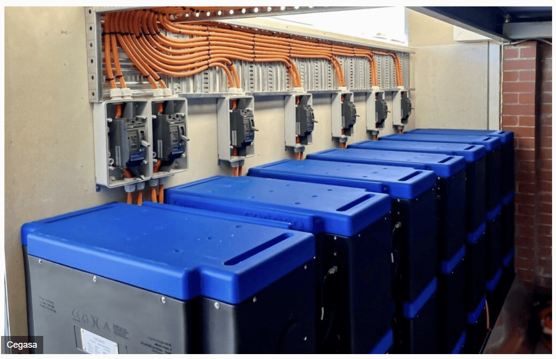 The role of energy storage & recycling in the distributed renewable ...