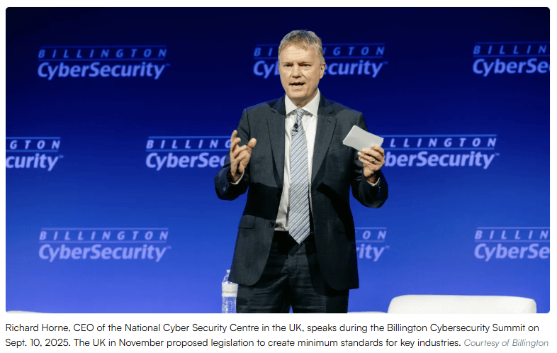 Parlamento británico con íconos de ciberseguridad sobreimpresos.