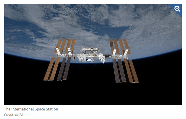 Ilustración de satélite en órbita sobre la Tierra.
