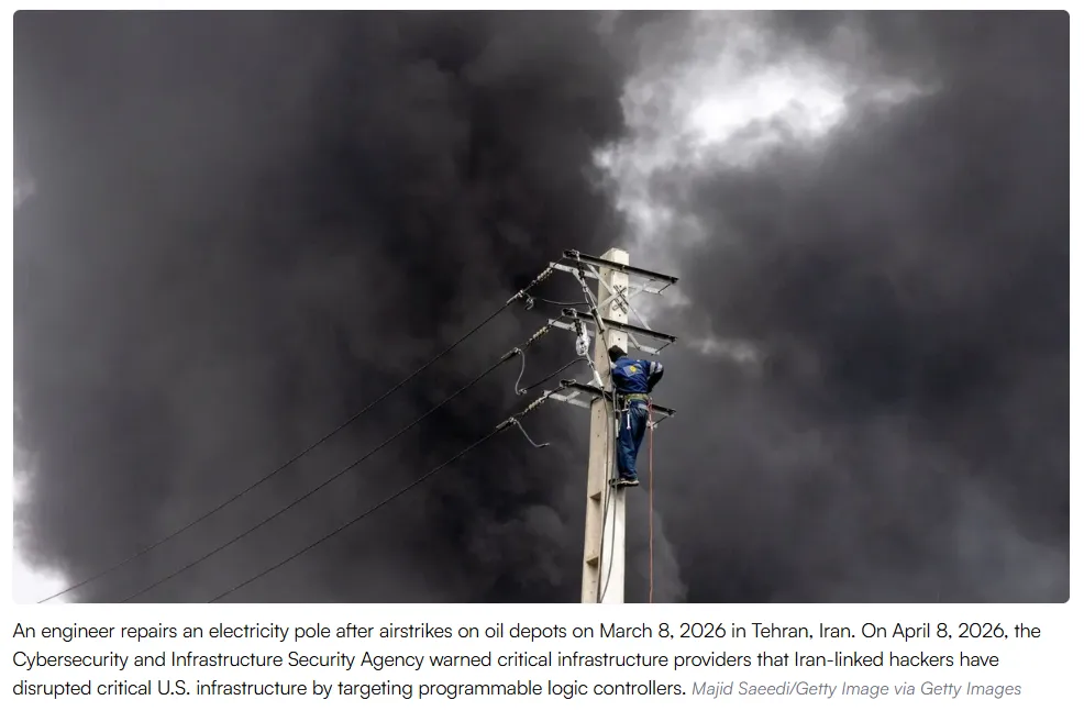 Ingeniero repara poste eléctrico tras ataques a depósitos de petróleo en Teherán.